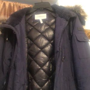 Beautiful mid length puff jacket bcbg